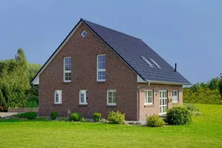 Einfamilienhaus mit Backsteinen